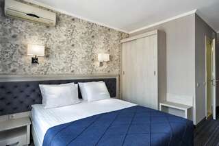 Отель Євроотель Львов Стандартный двухместный номер с 1 кроватью-1