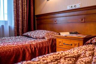 Отель Євроотель Львов Классический двухместный номер с 2 отдельными кроватями-2