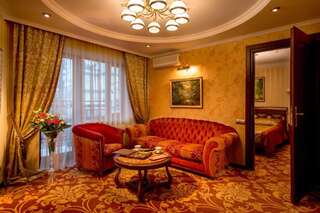 Отель Євроотель Львов Люкс-1