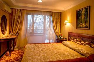 Отель Євроотель Львов Люкс-3